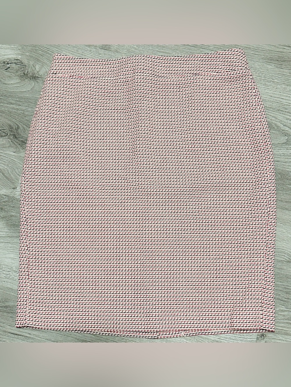 Ann Taylor Pink, Black, and White Textured Pencil Skirt Sz 10